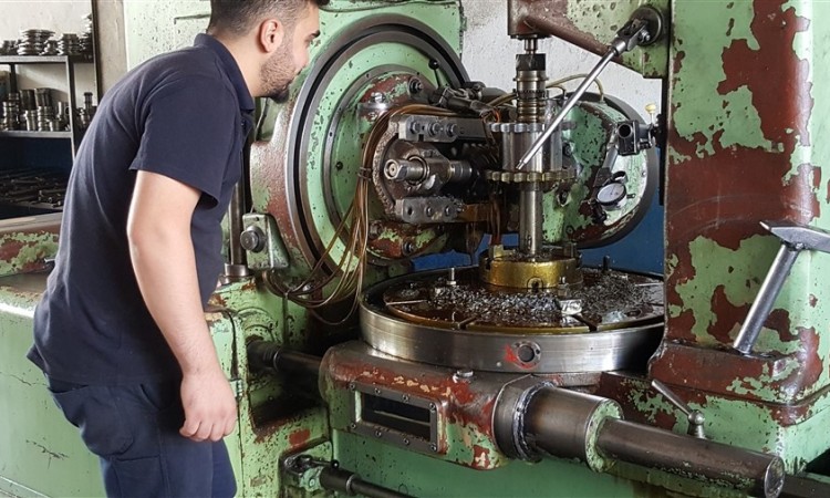 Hobbing Gear Table Q800 MODULE 8 THREAD LENGTH = 400